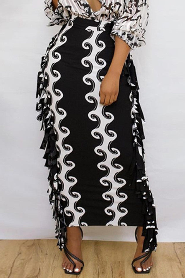 Plus Size Casual Art Print Fringed Maxi Skirt - Fashionaviv